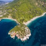 Letecká fotografie Skopelos Stafilos Tumb Rock