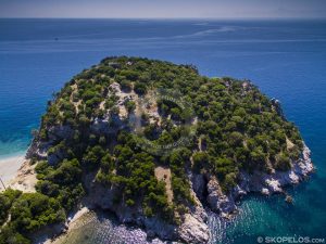 Photo aérienne de Skopelos Stafilos Tumb Rock