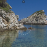 Skopelos com Ai Giannis Spilia პლაჟები ხელმისაწვდომია მხოლოდ ნავით