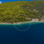 Skopelos com Linarakia Panormos სანაპიროზე