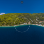 Praia de Skopelos com Linarakia Panormos