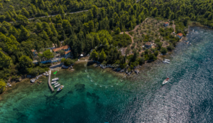 Skopelos com Blo Bay Panormos çimərlikləri skopelosları kəşf etmək üçün