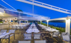 hôtels skopelos, hôtels adrina, restaurant, idées de voyage à Skopelos, voyages sur les îles grecques