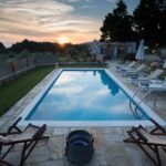 Skopelos vacaciones villas de lujo pinos villas kardous apartamentos viajes grecia