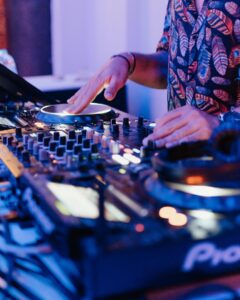 skopelos com baoli night club nightlife clubbing