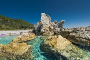 Αρμενόπετρα Παραλία Σκόπελος, Παραλίες Αρμενόπετρα, Παραλία Αρμενόπετρα, Σποράδες, Αιγαίο Ελλάδα, Mamma Mia Island