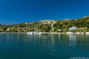 Σκόπελος Χωριό Λουτράκι, Χωριά , Λουτράκι Λιμάνι, Λιμάνια, Γλώσσα, Βόρειες Σποράδες, Ελλάδα, Καλοκαιρινές Διακοπές