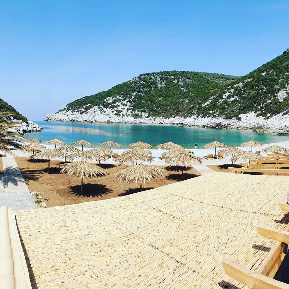 Γλυστέρι Beach Bar