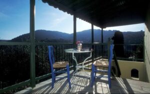 Aretousa Studios & Apartments