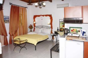 Skopelos Artemis Bungalows 11