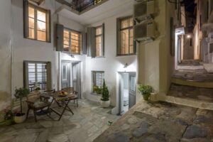 Evagelia's Apartments