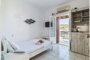 Skopelos Evlavia Studios And Villas