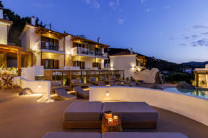 Skopelos Evlavia Studios And Villas