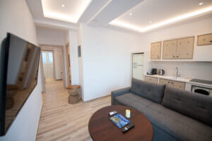 Skopelos Flisvos Apartments Loutraki Glossa