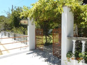 Guesthouse Christos