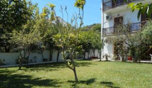 Guesthouse Christos