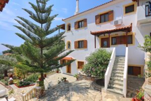 Skopelos Niki Apartments Panormos