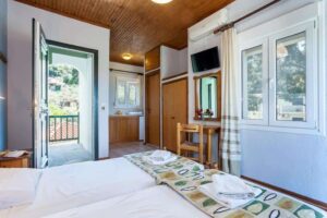 Pefkos Studios And Apartments