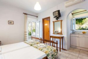 Pefkos Studios And Apartments