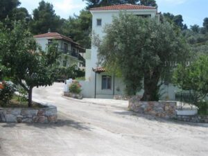 Pefkos Studios And Apartments