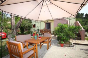 Skopelos Ta Kymata Waves Apartments Studios