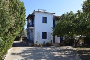 Skopelos Rastoni Guesthouse 1