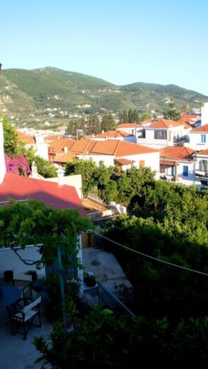 Spring Bliss Garden House