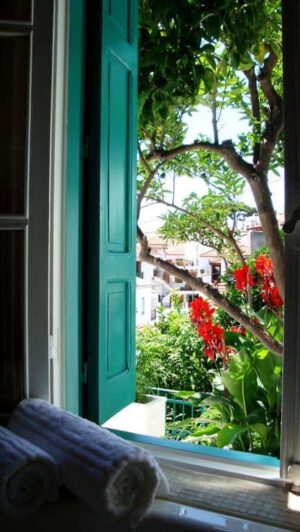 Spring Bliss Garden House