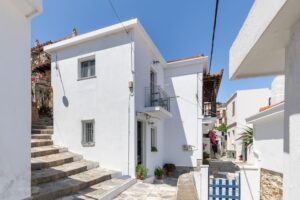Skopelos Yiayia Athina Athena Small House