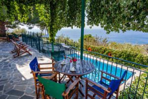 Skopelos Villa Milos 01