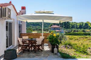 Skopelos Cute Pine Trees Villa With A Private Pool